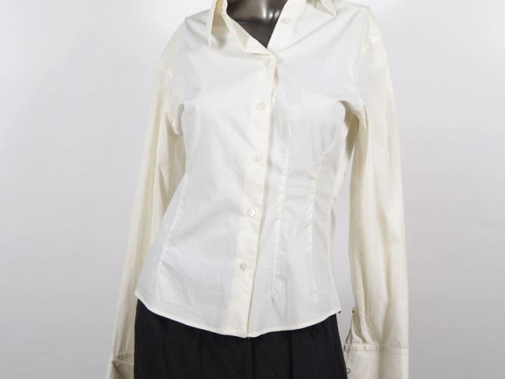 GUCCI Chemise blanche à pinces en coton (69%), nylon et elastane.  Fer