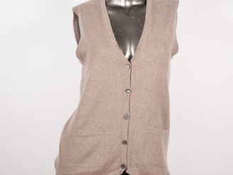 Vente aux enchères Eric BOMPARD Gilet sans manche en cachemire beige.  Fermeture à l'avan