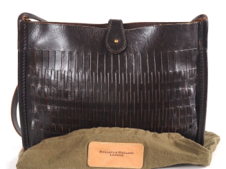Vente aux enchères HOLLAND   HOLLAND, London Sac porté épaule en cuir souple ajouré marro