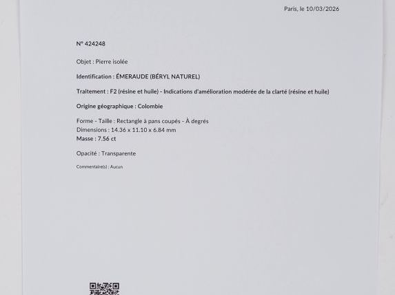 Bague Art déco à degrés en or 750, sertie en son centre d'une émeraude