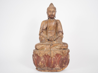 Vente aux enchères Chine du Sud, XIXe siècle Sculpture en bois, anciennement laquée, repr