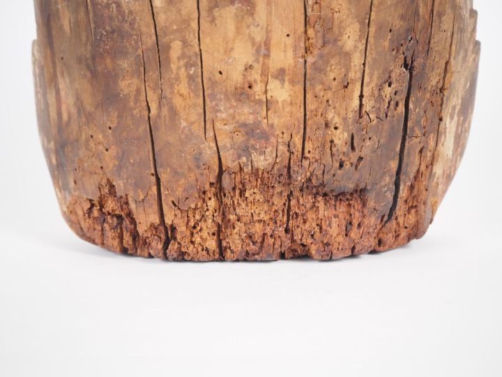 Chine du Sud, XIXe siècle Sculpture en bois, anciennement laquée, repr