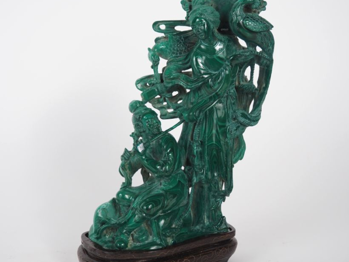 Chine, XXe siècle Important sujet en malachite, représentant une déess