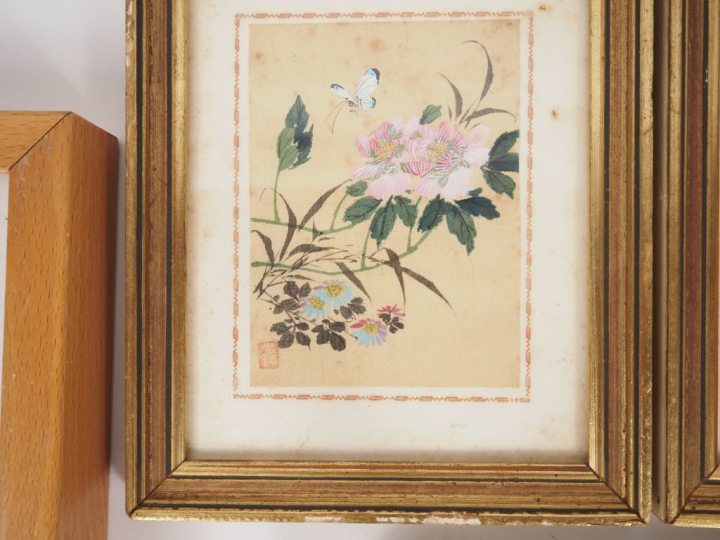 Chine, XXe siècle, Cinq éléments en tissu, dont trois encres et couleu