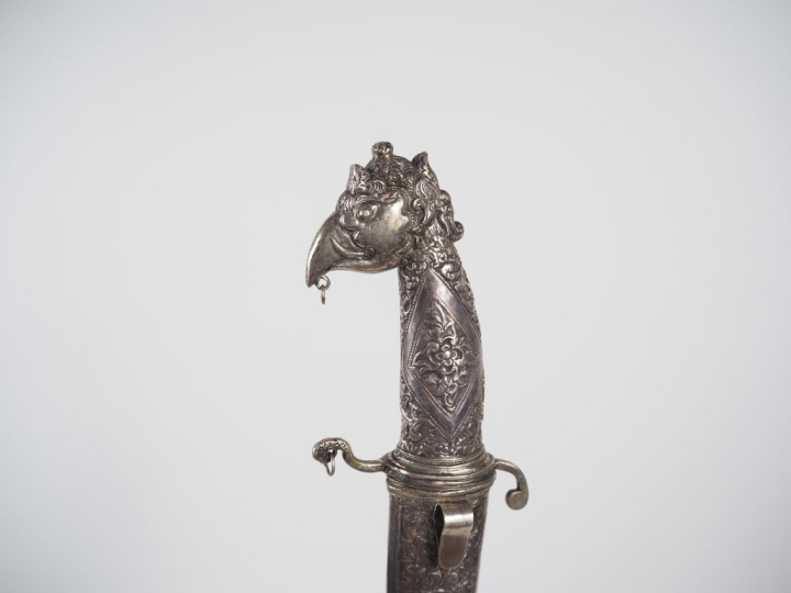 Indonésie ?, fin XIXe – début XXe siècle Poignard avec poignée zoomorp