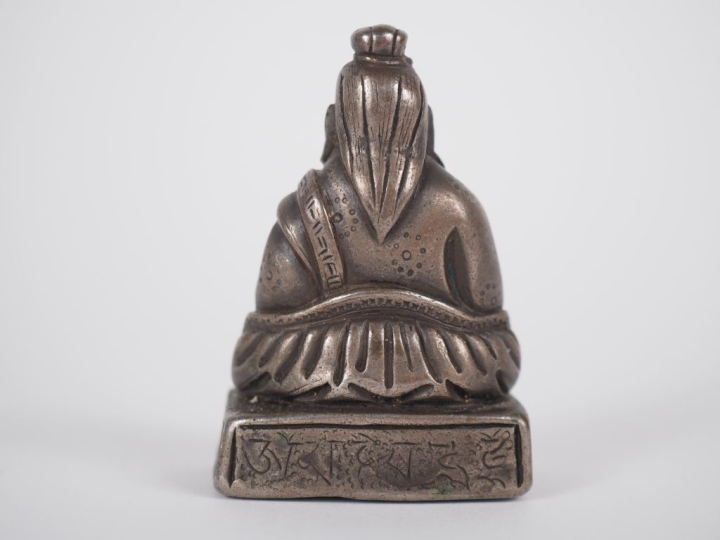 Tibet, XIXe siècle Statuette en argent, représentant Marpha Lotsawa, a