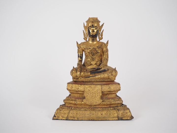 Siam, Rattanakosin, XIXe siècle  Sujet en bronze laqué et doré, représ