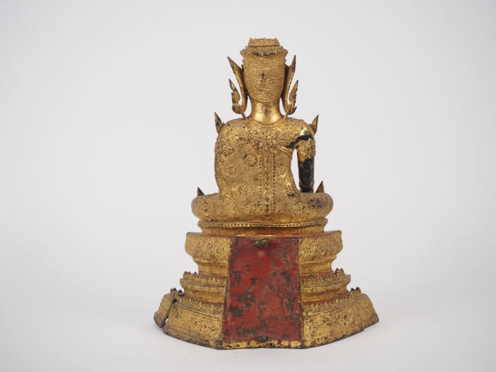 Siam, Rattanakosin, XIXe siècle  Sujet en bronze laqué et doré, représ