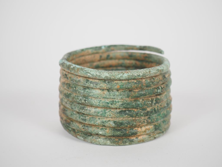 Thaïlande Bracelet Ban Tian en bronze de belle patine, à décor de huit