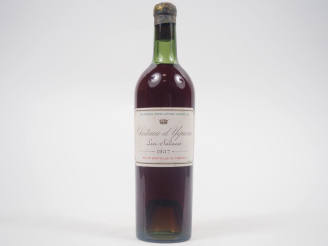 Vente aux enchères 1 BOUTEILLE CHÂTEAU D'YQUEM 1er CCS SAUTERNES - 1937 - BG 