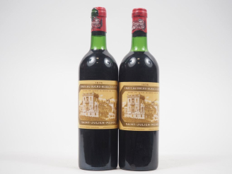 Vente aux enchères 2 BOUTEILLES CHÂTEAU DUCRU BEAUCAILLOU GCC ST JULIEN - 1975 - BG/1 CAP