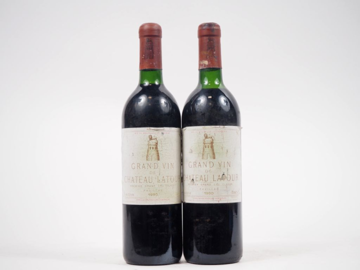 2 BOUTEILLES CHÂTEAU LATOUR 1er GCC PAUILLAC - 1990 - 1 BG/1 LB/ES/ELA