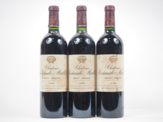 Vente aux enchères 3 BOUTEILLES CHÂTEAU SOCIANDO MALLET HAUT MÉDOC - 1998 - ET 