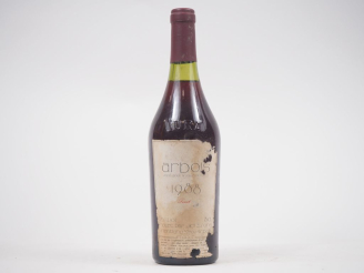 Vente aux enchères 1 BOUTEILLE ARBOIS ROUGE ROLET PÈRE ET FILS - 1988 - EA 