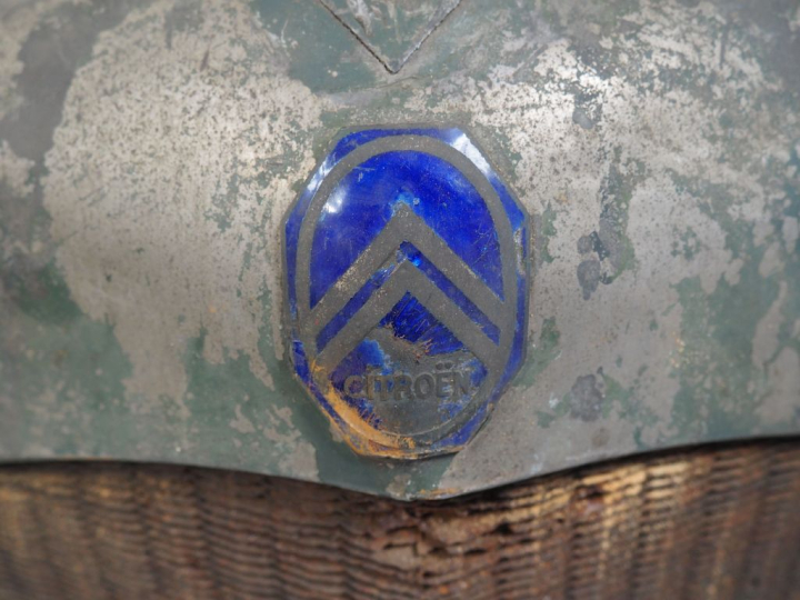 Radiateur pour automobile CITROEN 5HP / 10 HP. Dim. 60 x 44 cm. (A res