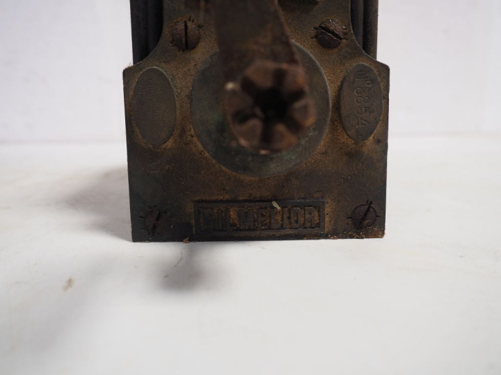 3 différents magnétos pour automobile de marque THE BERLING MAGNETO, E