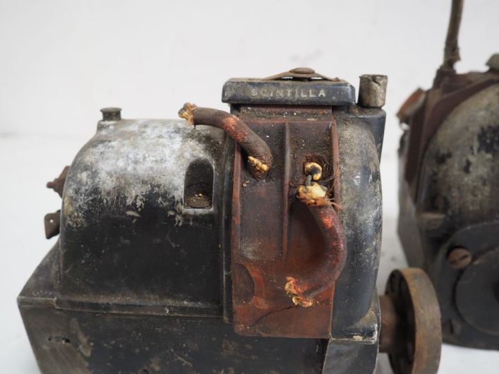 4 différents magnétos SCINTILLA pour automobile.