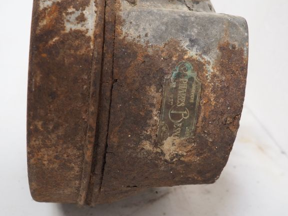 Paire de phares BESNARD pour automobile. Dim. 58 x 24 cm.