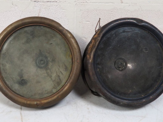 Vente aux enchères Paire de phares automobile S.E.V. Diam. 28 cm.