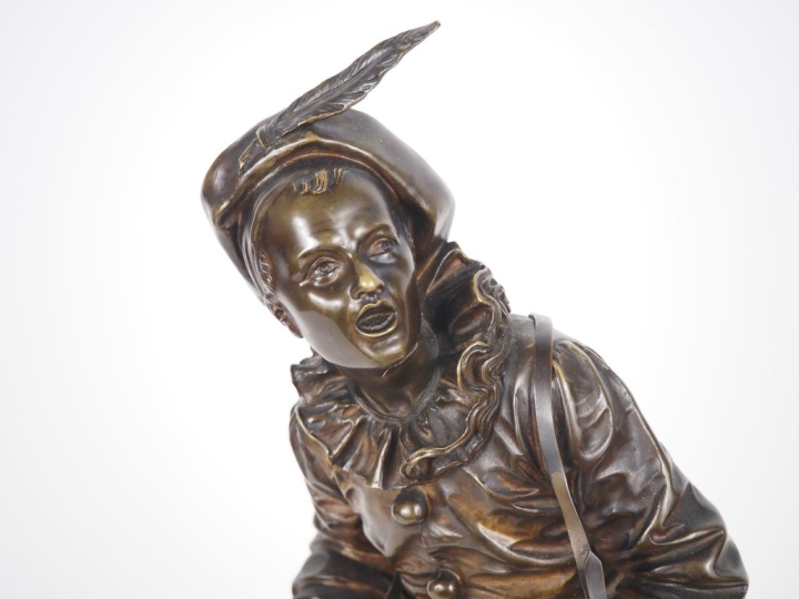 Eutrope BOURET.  "Arlequin : au clair de la lune" Sculpture en bronze 
