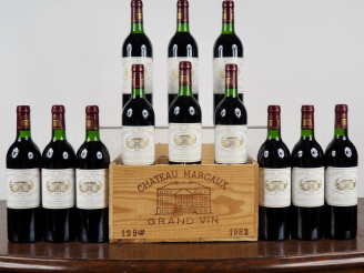Vente aux enchères 12 BOUTEILLES CHÂTEAU MARGAUX 1er GCC MARGAUX - 1982 - CBO - #1 - 5 BG