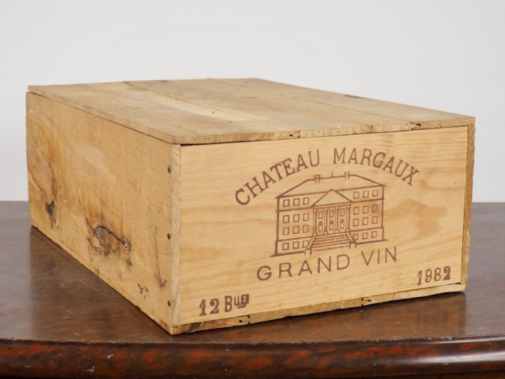 12 BOUTEILLES CHÂTEAU MARGAUX 1er GCC MARGAUX - 1982 - CBO - #1 - 5 BG