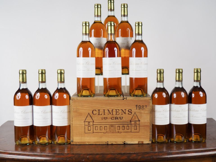 12 BOUTEILLES CHÂTEAU CLIMENS 1er CC SAUTERNES - 1983 - CBO - BG/2 ET