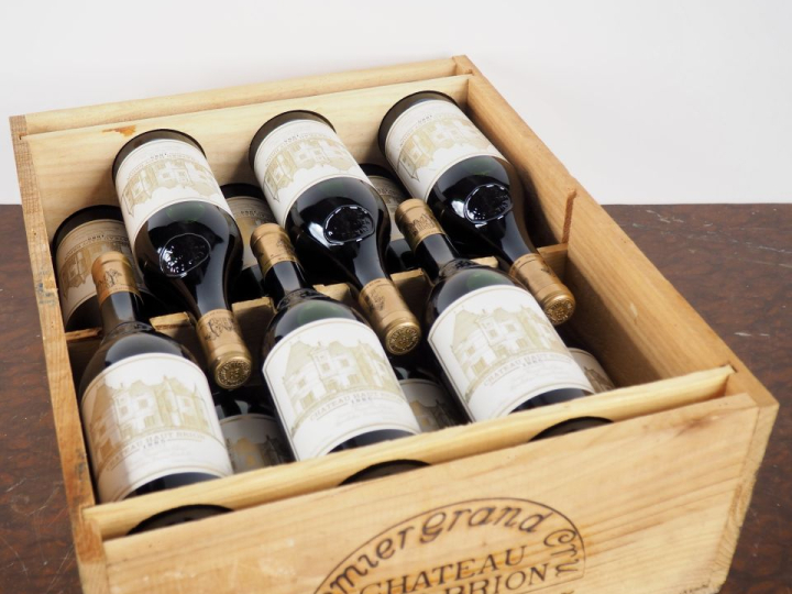12 BOUTEILLES CHÂTEAU HAUT BRION 1er GCC GRAVES - 1985 - CBO - #1 - BO