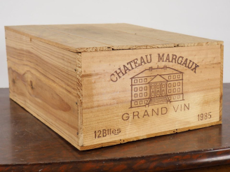 Vente aux enchères 12 BOUTEILLES CHÂTEAU MARGAUX 1er GCC MARGAUX - 1985 - CBO - #1 - 4 BG
