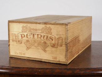 Vente aux enchères 12 BOUTEILLES PETRUS POMEROL - 1986 - CBO - #1 - 5 BG