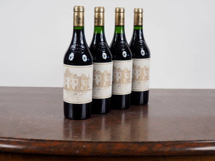 4 BOUTEILLES CHÂTEAU HAUT BRION 1er GCC GRAVES - 1988 - CBO x 12 - #1 