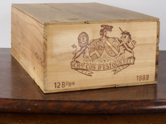 Vente aux enchères 12 BOUTEILLES CHÂTEAU COS D'ESTOURNEL GCC SAINT ESTÈPHE - 1989 - CBO -