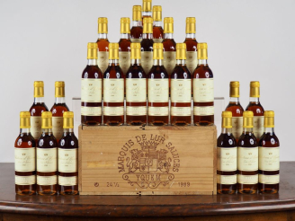 Vente aux enchères 24 BOUTEILLES (37,5 cl) CHÂTEAU D'YQUEM 1er CCS SAUTERNES - 1989 - CBO