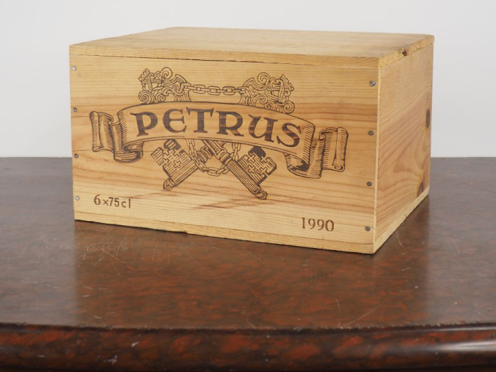 6 BOUTEILLES PETRUS POMEROL - 1990 - CBO - #1 - BONS NIVEAUX/1 ÉTIQUET