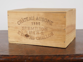 Vente aux enchères 6 BOUTEILLES CHÂTEAU AUSONE 1er GCC SAINT ÉMILION - 1990 - CBO - #1 - 
