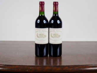 Vente aux enchères 2 BOUTEILLES CHÂTEAU MARGAUX 1er GCC MARGAUX - 1993 - #1 - BONS NIVEAU