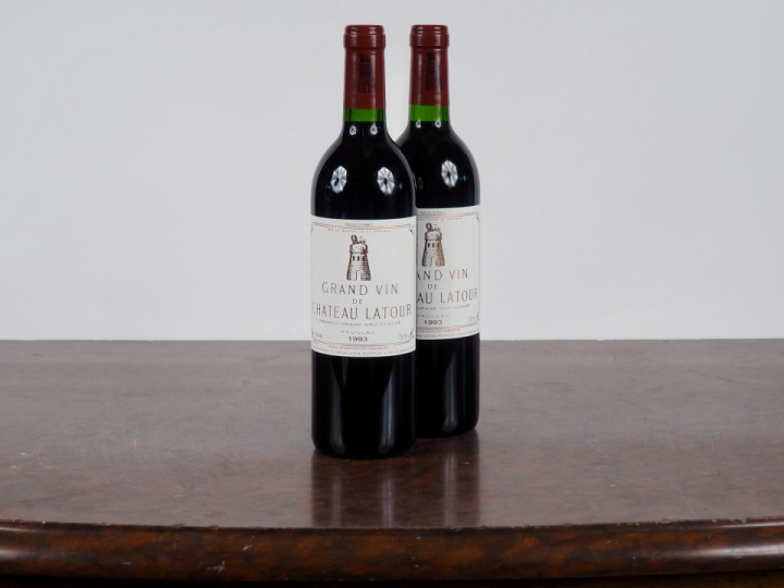 2 BOUTEILLES CHÂTEAU LATOUR 1er GCC PAUILLAC - 1993 - #1 - PAPIERS DE 