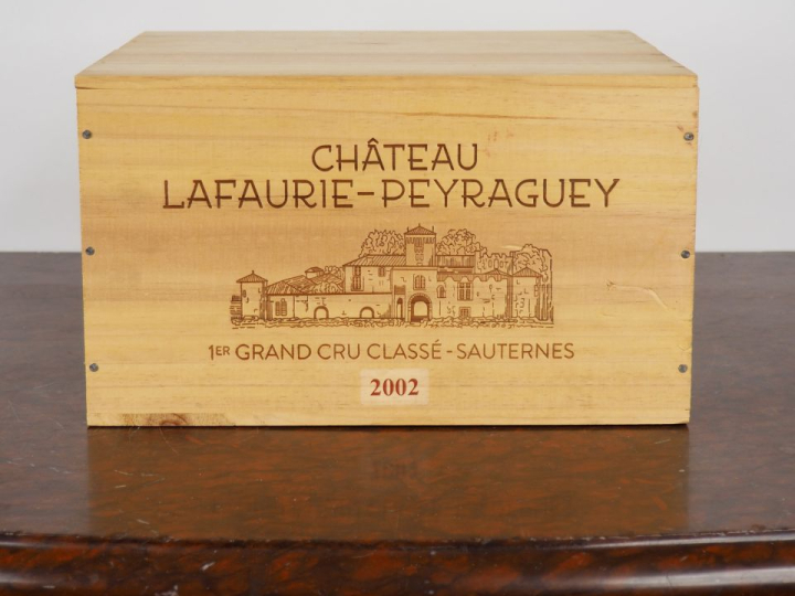 6 BOUTEILLES CHÂTEAU LAFAURIE PEYRAGUEY 1er CC SAUTERNES - 2002 - CBO 