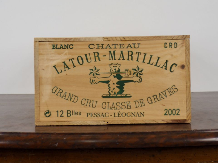 12 BOUTEILLES CHÂTEAU LATOUR MARTILLAC BLANC GCC GRAVES - 2002 - CBO -
