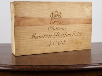 Vente aux enchères 6 BOUTEILLES CHÂTEAU MOUTON ROTHSCHILD 1er GCC PAUILLAC - 2003 - CBO -