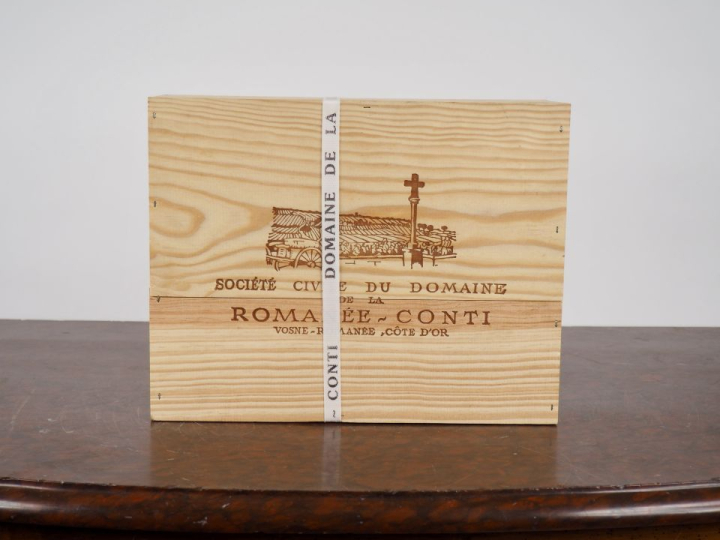 CAISSE DE 3 BOUTEILLES DU DOMAINE DE LA ROMANÉE CONTI - 2021 - CBO CER