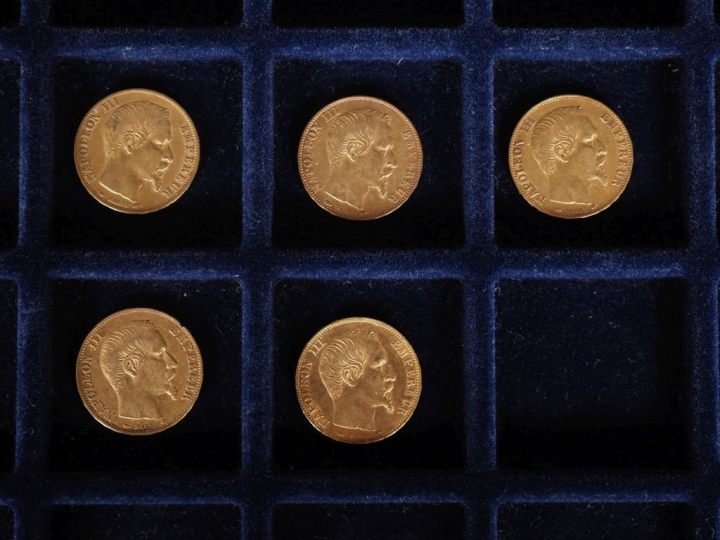 Cinq pièces de 20 Francs or, 1854-A.  FRAIS ACHETEURS 10% HT.