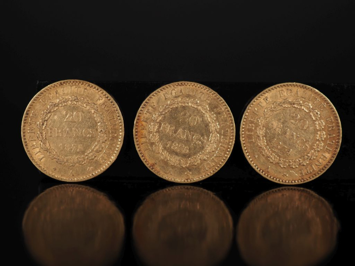 Trois pièces de 20 Francs or, 1874-A et 1875-A (x2). FRAIS ACHETEURS 1