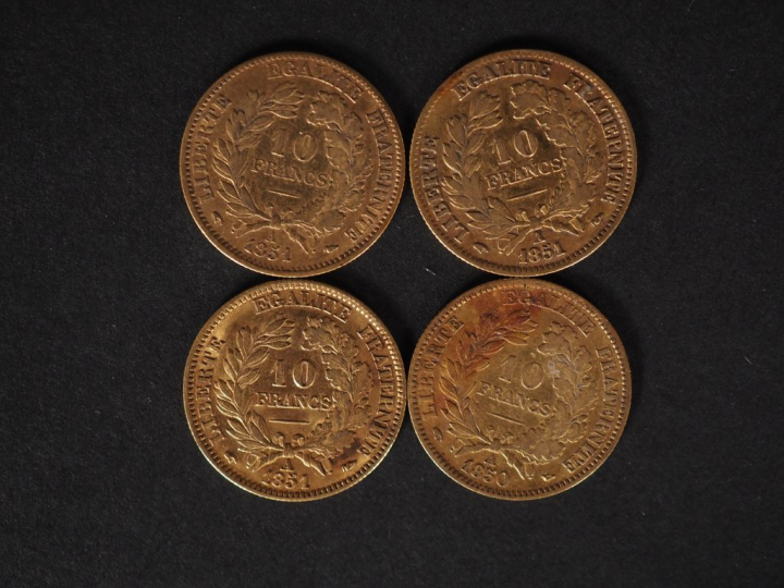 Ensemble comprenant :  - une pièce de 10 Francs or, 1850-A.  - trois p