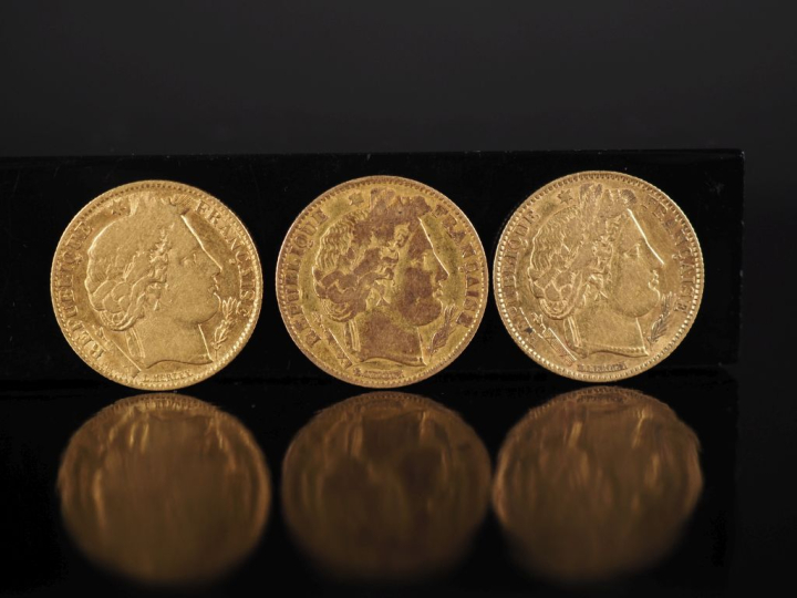 Trois pièces de 10 Francs or, République Française, 1850-A (x2) et 185