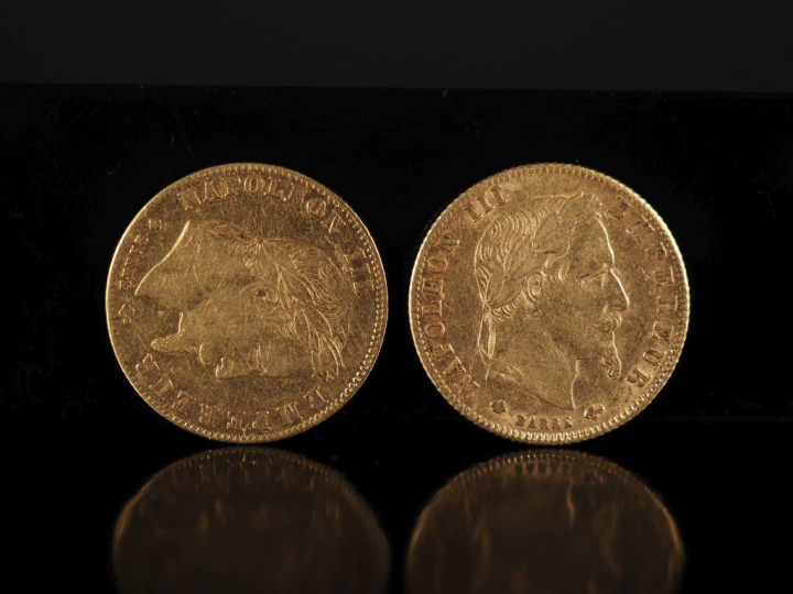 Deux pièces de 5 Francs or, 1868-A et 1868-BB. FRAIS ACHETEURS 10% HT.