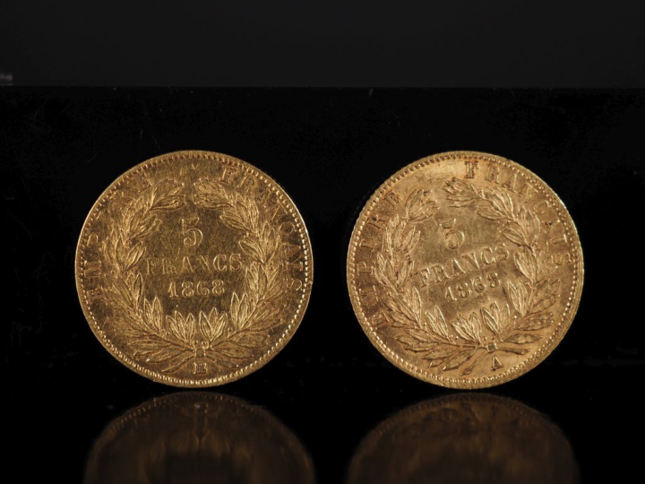Deux pièces de 5 Francs or, 1868-A et 1868-BB. FRAIS ACHETEURS 10% HT.