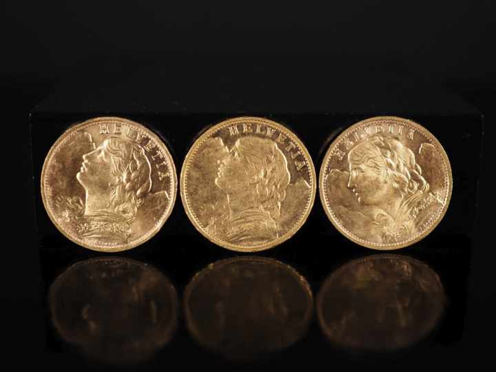Trois pièces de 20 Francs, Suisse, 1915, 1935 et 1947. FRAIS ACHETEURS