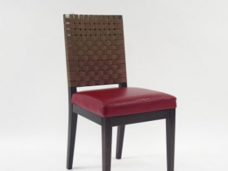 Vente aux enchères Suite de 6 chaises de salle à manger, assise cuir rouge, dossier lanni