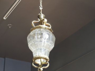 Vente aux enchères Suspension Napoléon III en cristal facetté et bronze